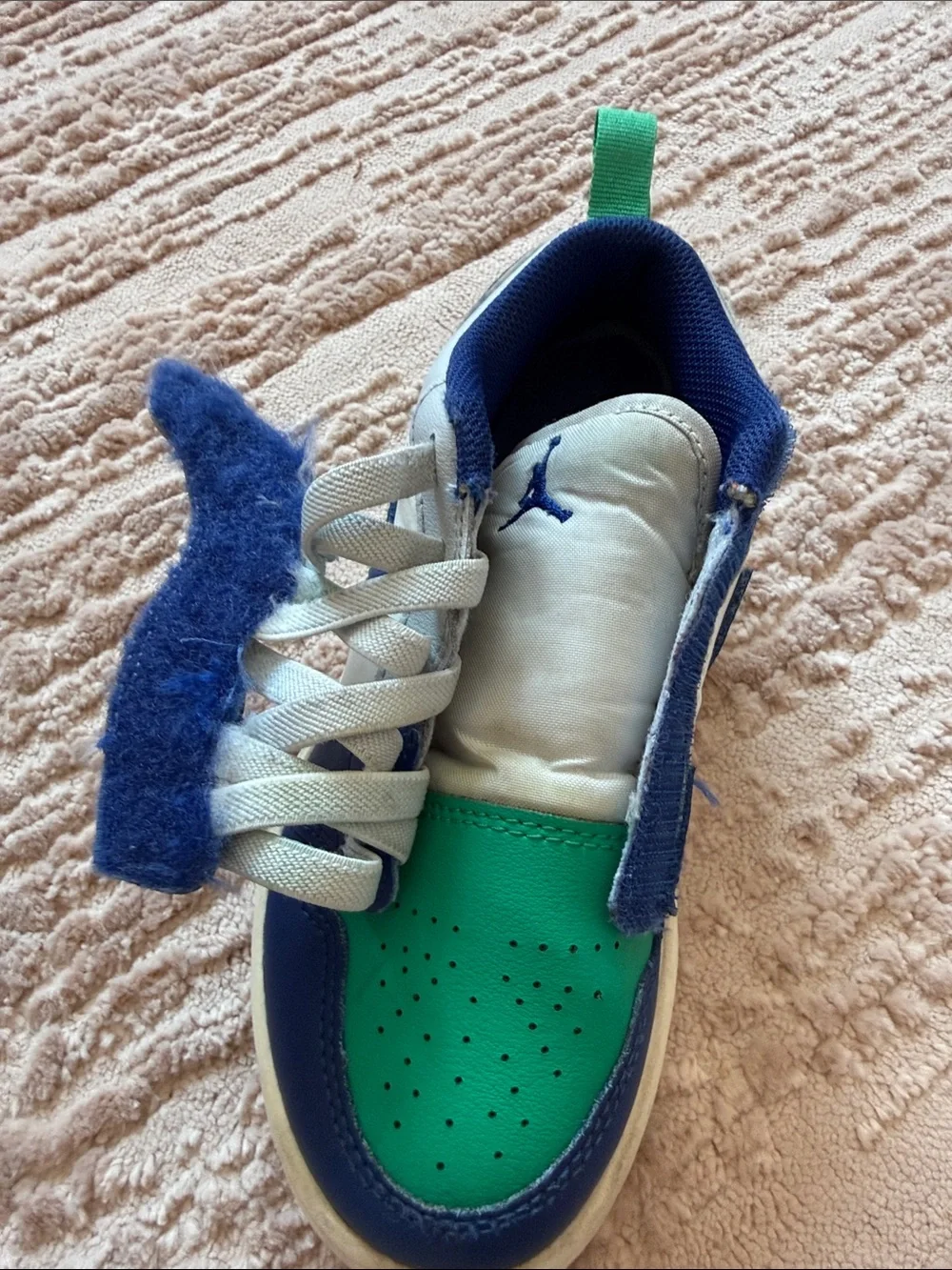 Air Jordan Nike Kids Low-Top Sneakers with Velcro in Green, Navy & White Size 13